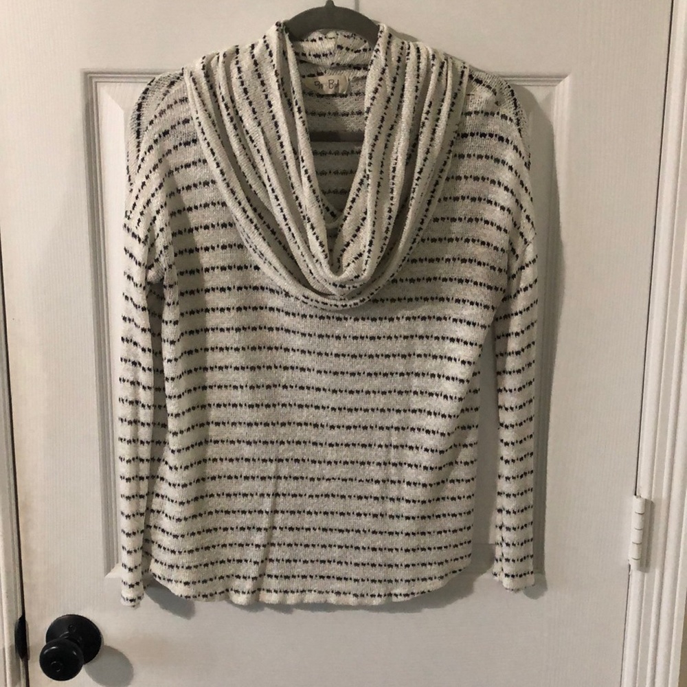 Black and ivory top